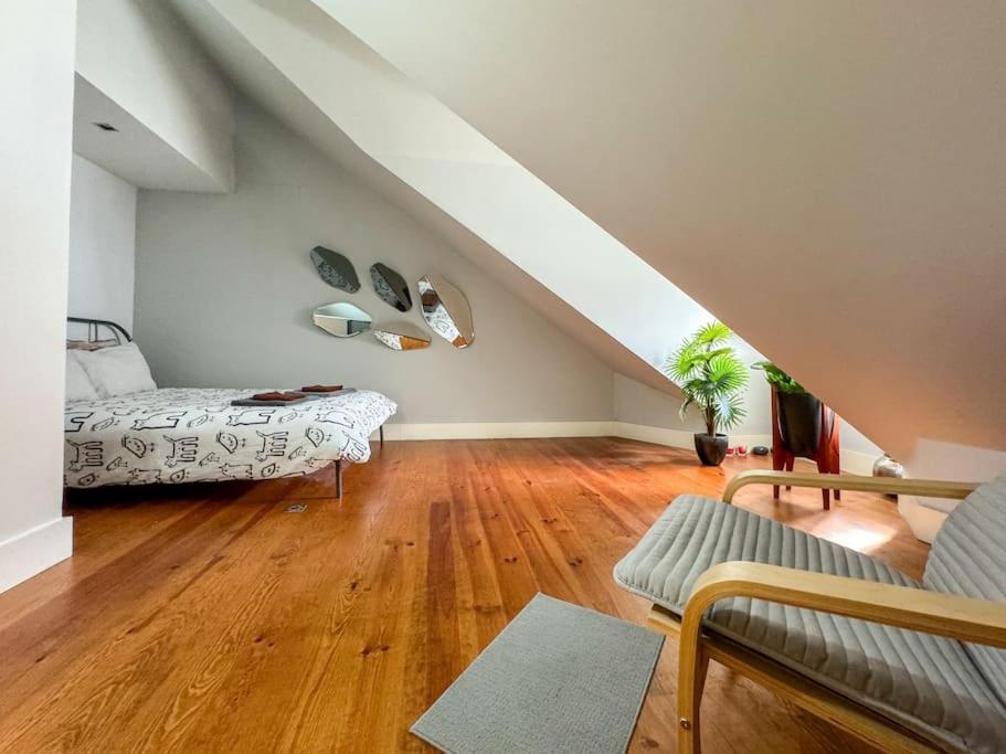 Luxury Apartment *